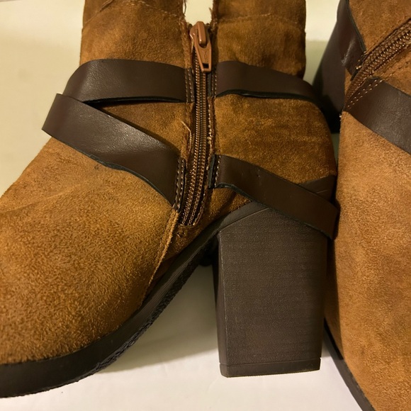 Mossi I Supply Co. Women’s brown faux suede leather ankle boots Size 10 - Picture 8 of 8